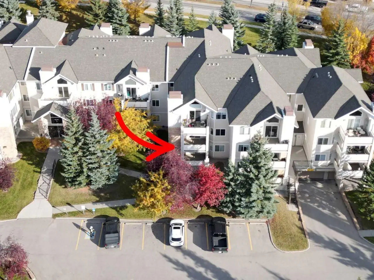 1202, 7451 Springbank Boulevard SW