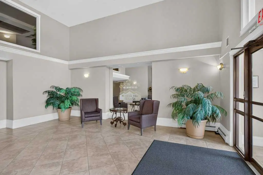 1202, 7451 Springbank Boulevard SW