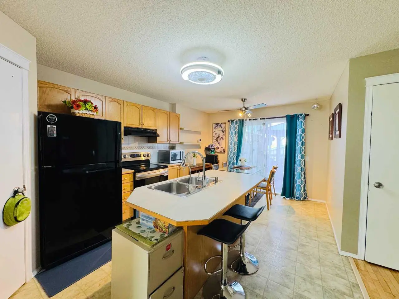 50 Prestwick Way 
