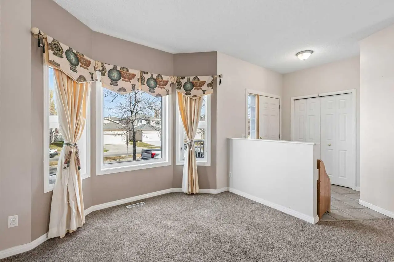 163 Citadel Drive NW