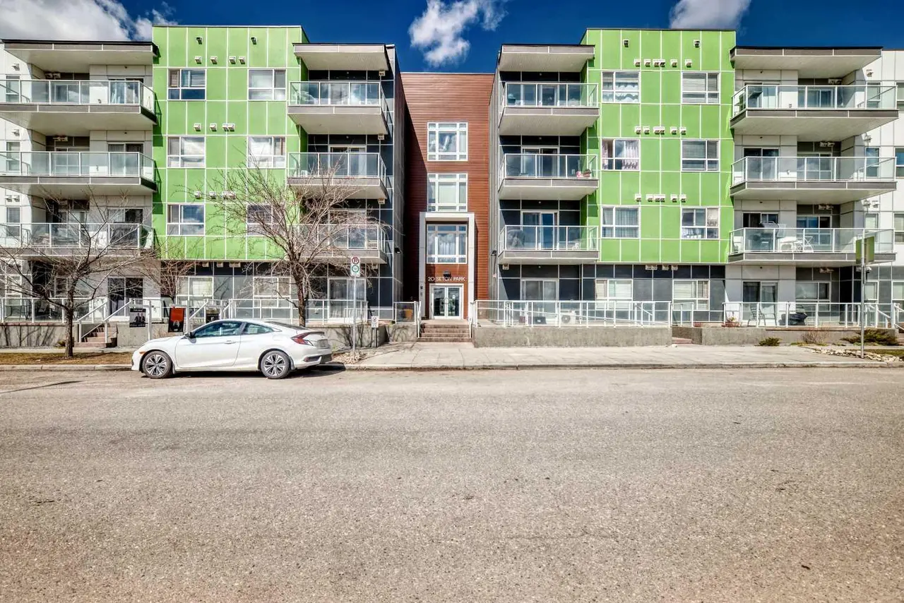 215, 20 Seton Park SE
