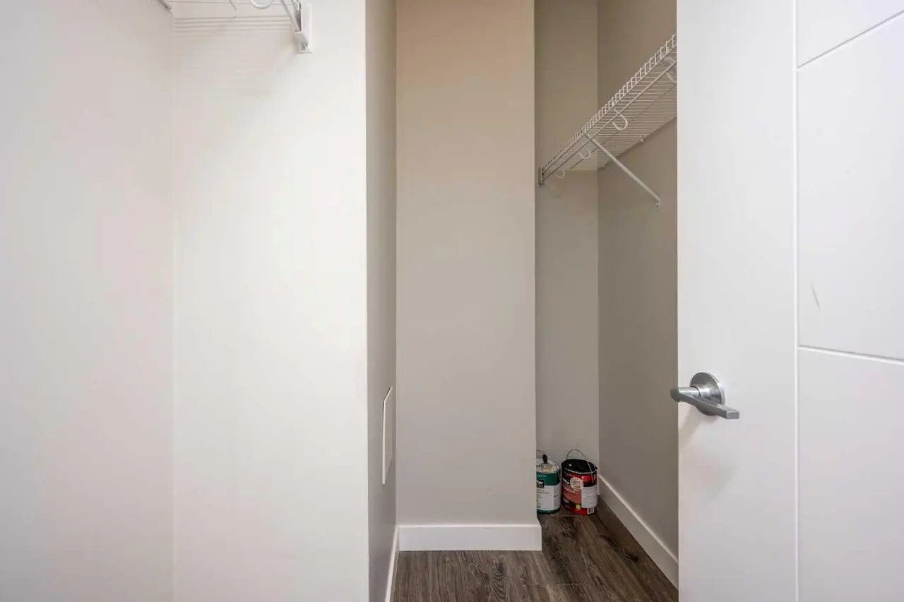 303, 4 Sage Hill Terrace NW