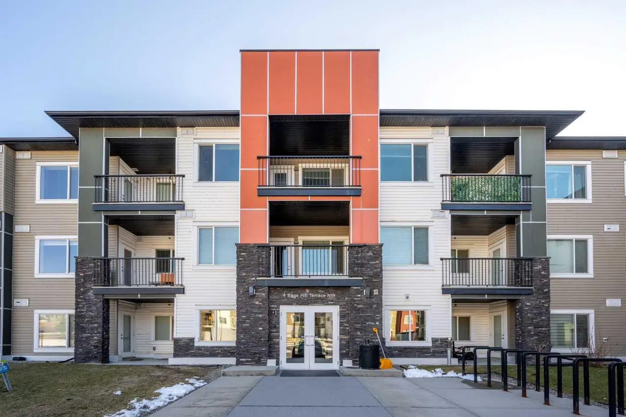 303, 4 Sage Hill Terrace NW
