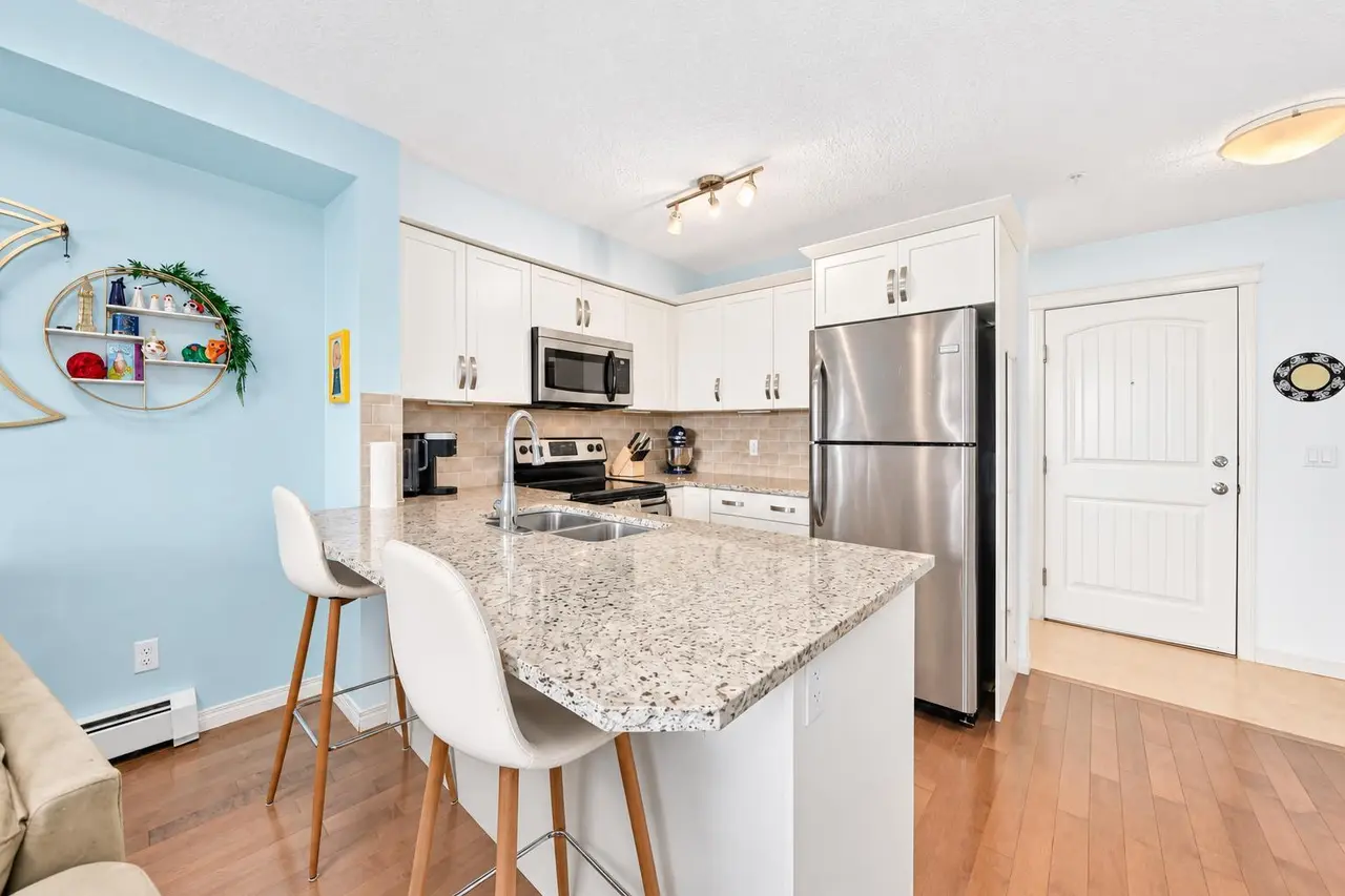 3312, 115 Prestwick Villas SE