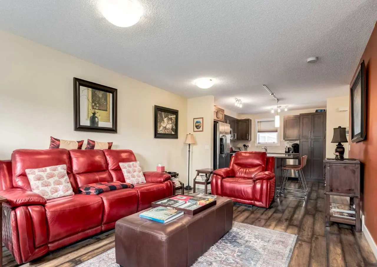 703, 1225 Kings Heights Way SE