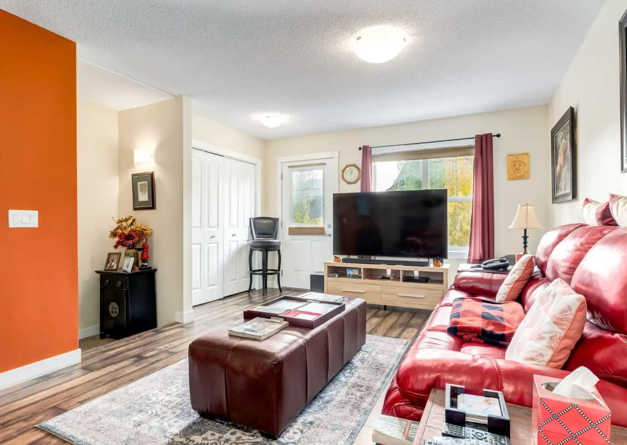 703, 1225 Kings Heights Way SE