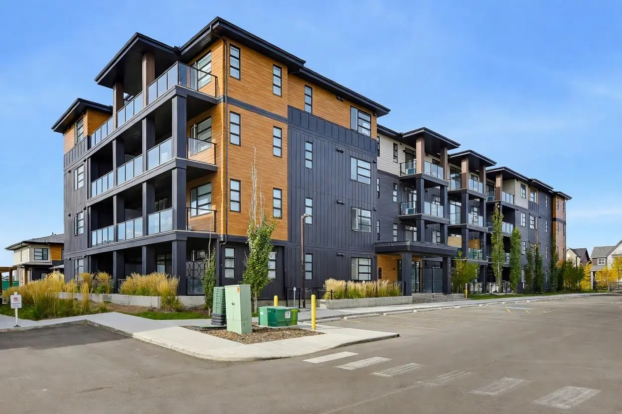 1207, 55 Lucas Way NW