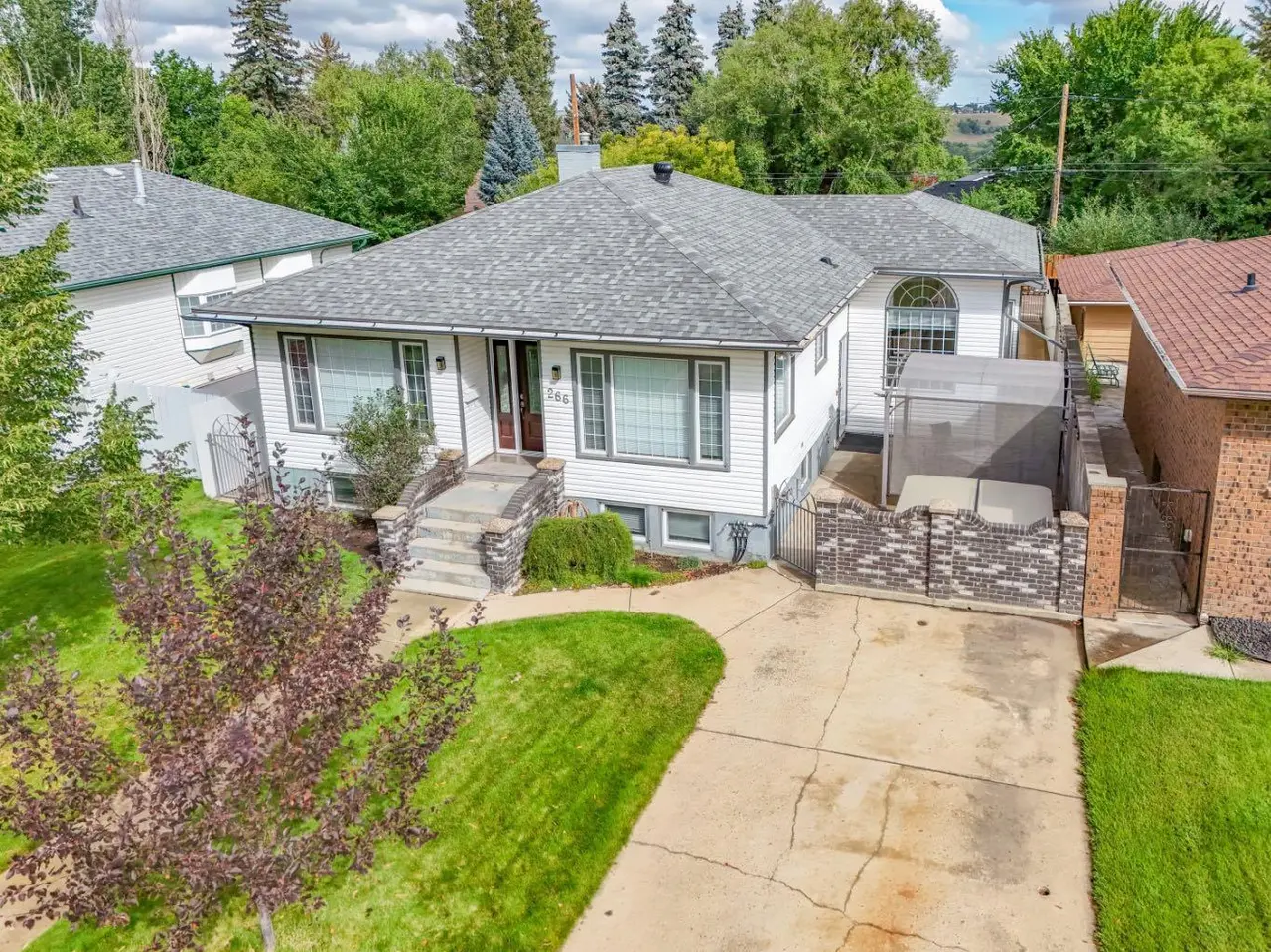 266 Prospect Drive SW