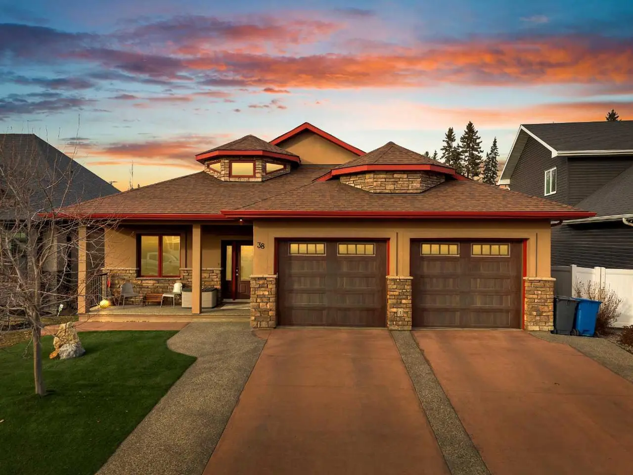 38 Grove Close 
