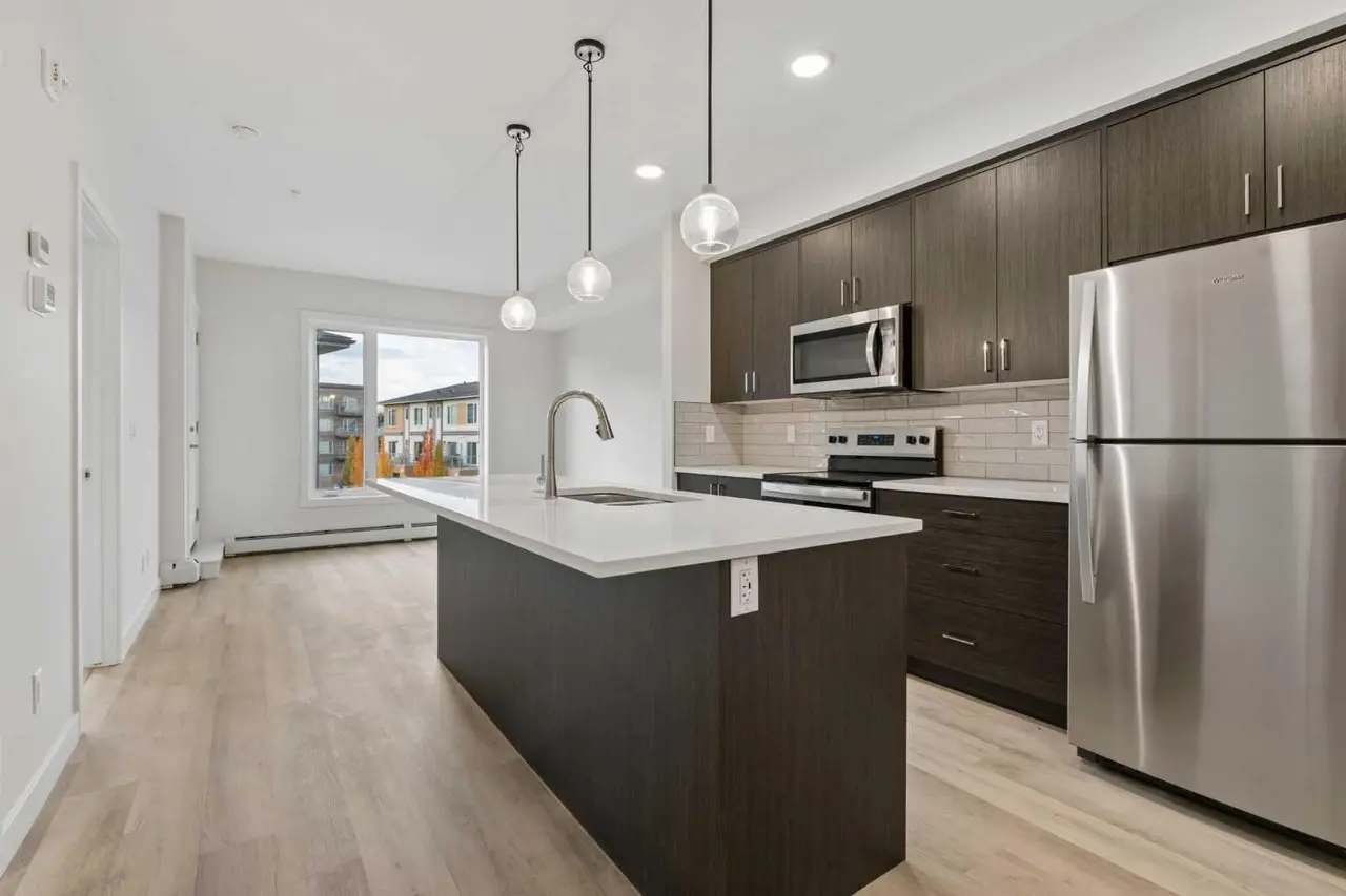 309, 655 Shawnee Square SW
