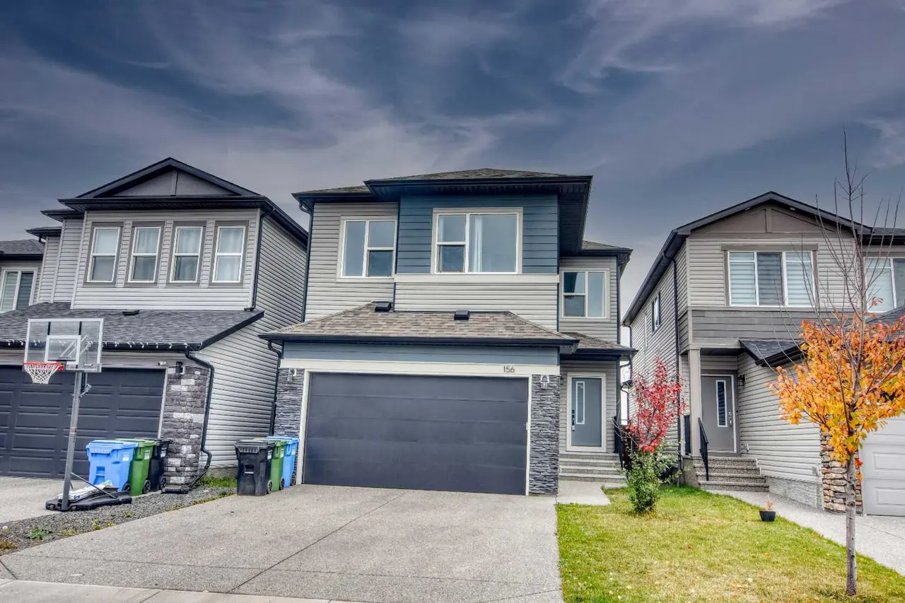 156 Savanna Way NE