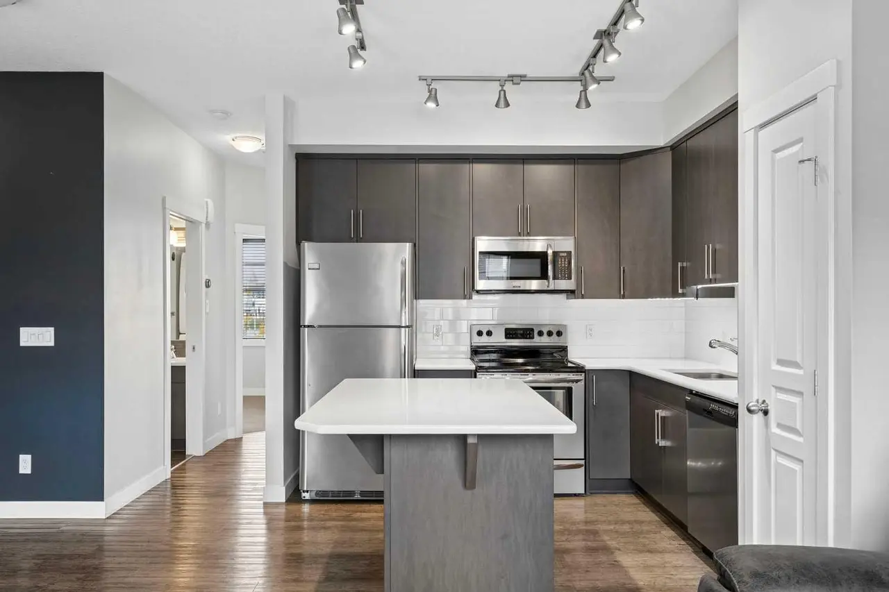 512 Cranford  SE