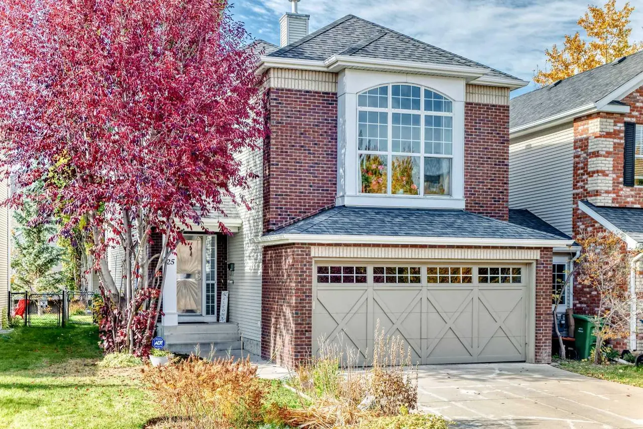 25 Discovery Ridge Hill SW