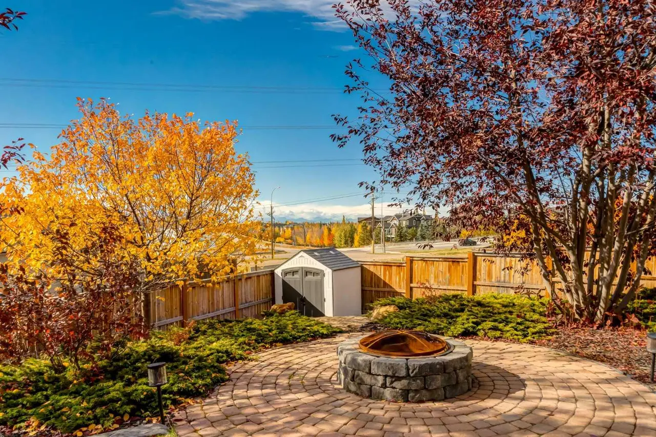 131 Tuscany Ridge Terrace NW