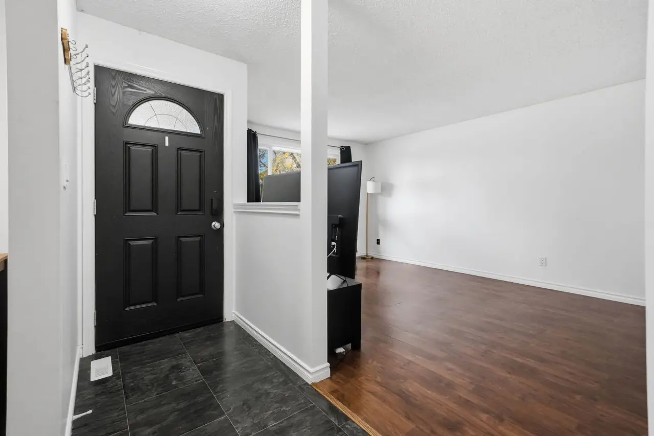 61 Chappel Drive 