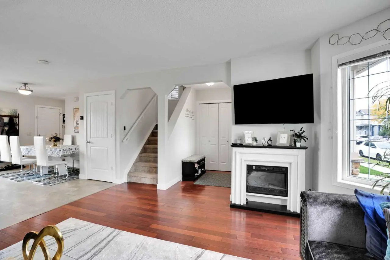 133 Luxstone Place 