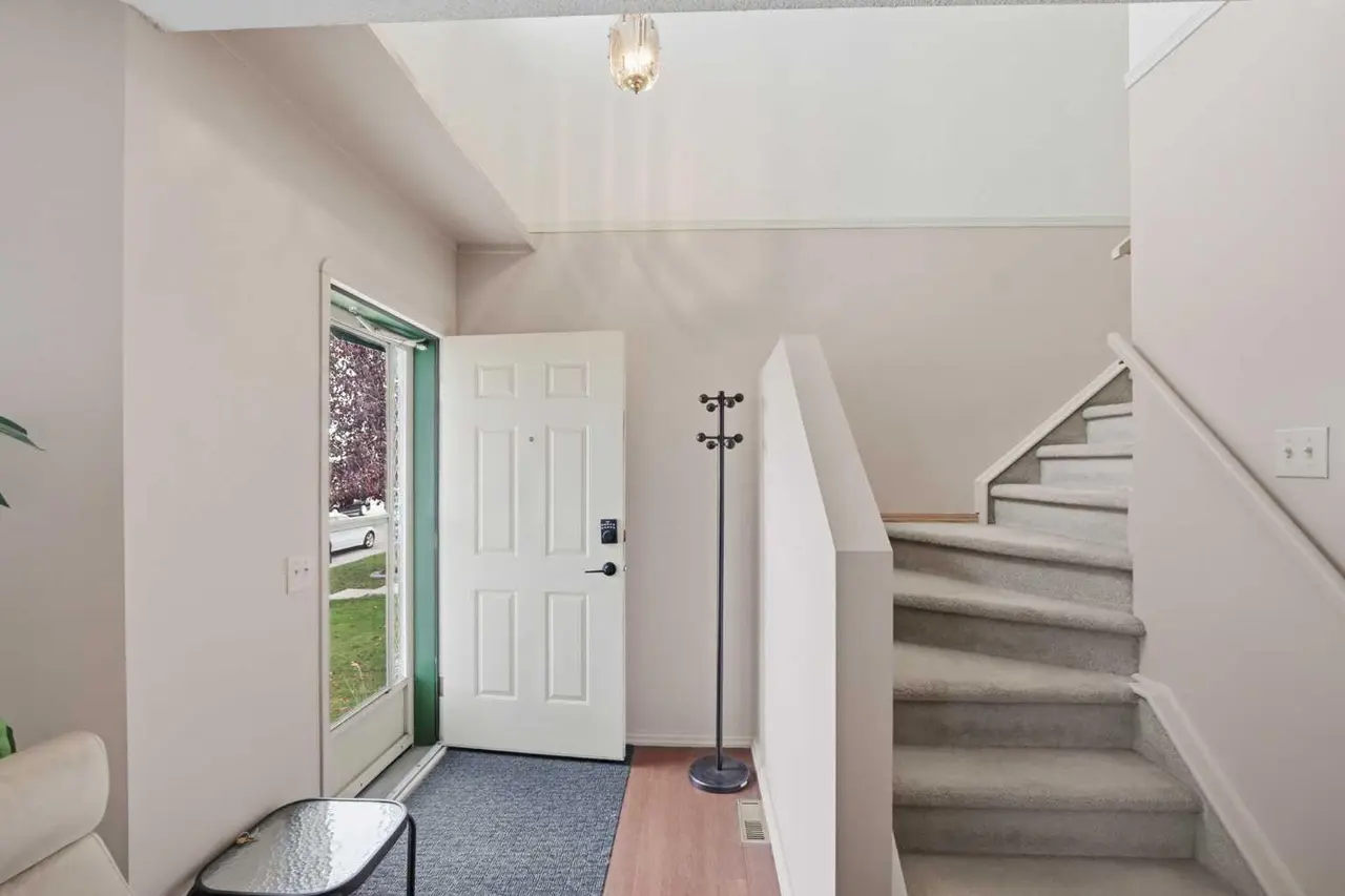 37 Appleside Close SE