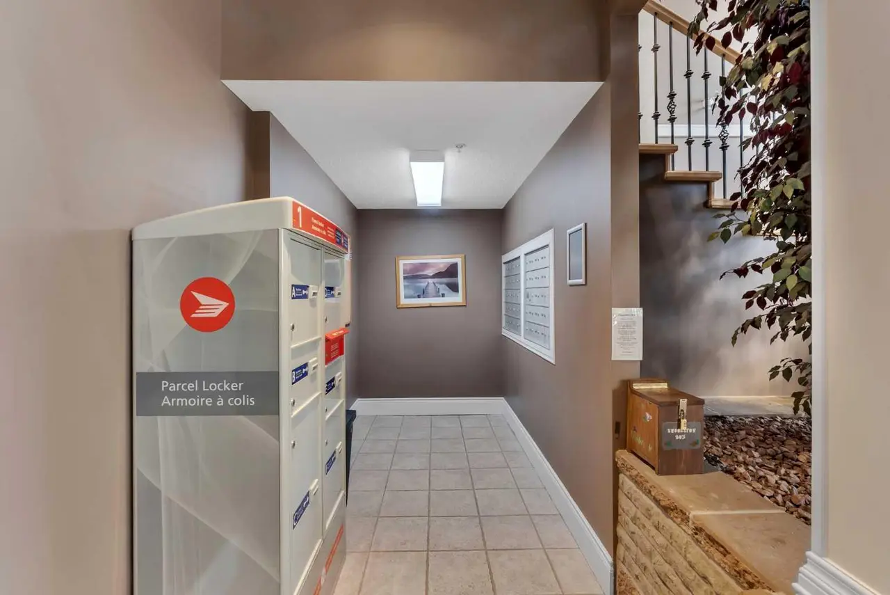 1109, 1010 Arbour Lake Road NW