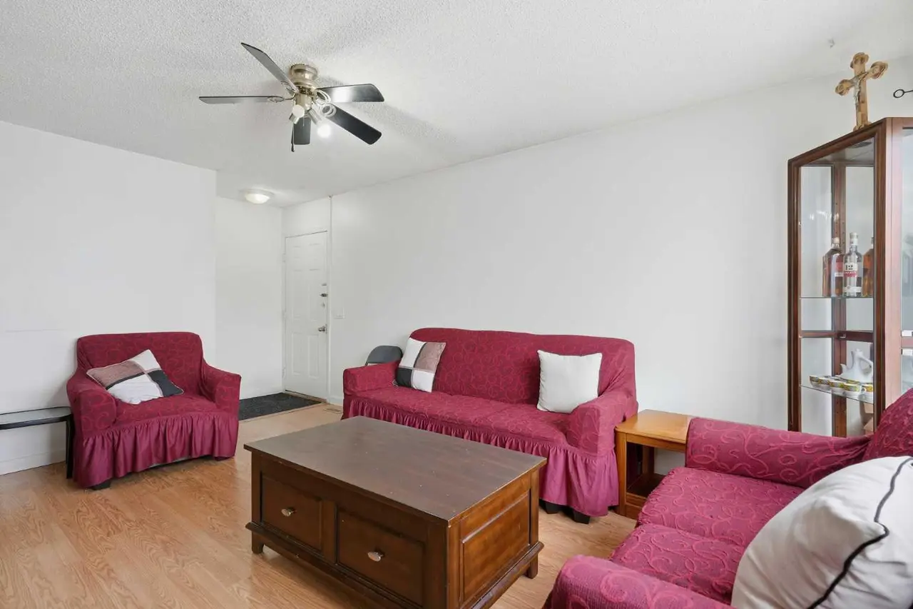 188 Maitland Drive NE