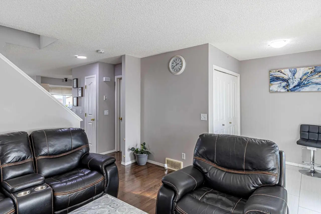 340 Taradale Drive NE