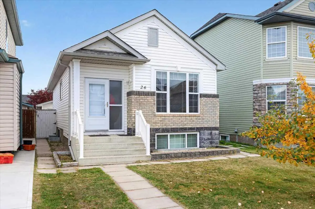 26 Saddlemead Way NE