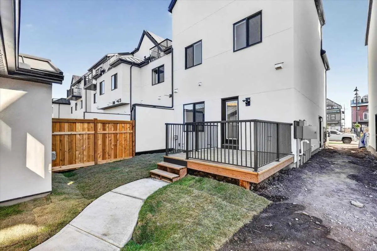 21321 Nostalgia Street SE
