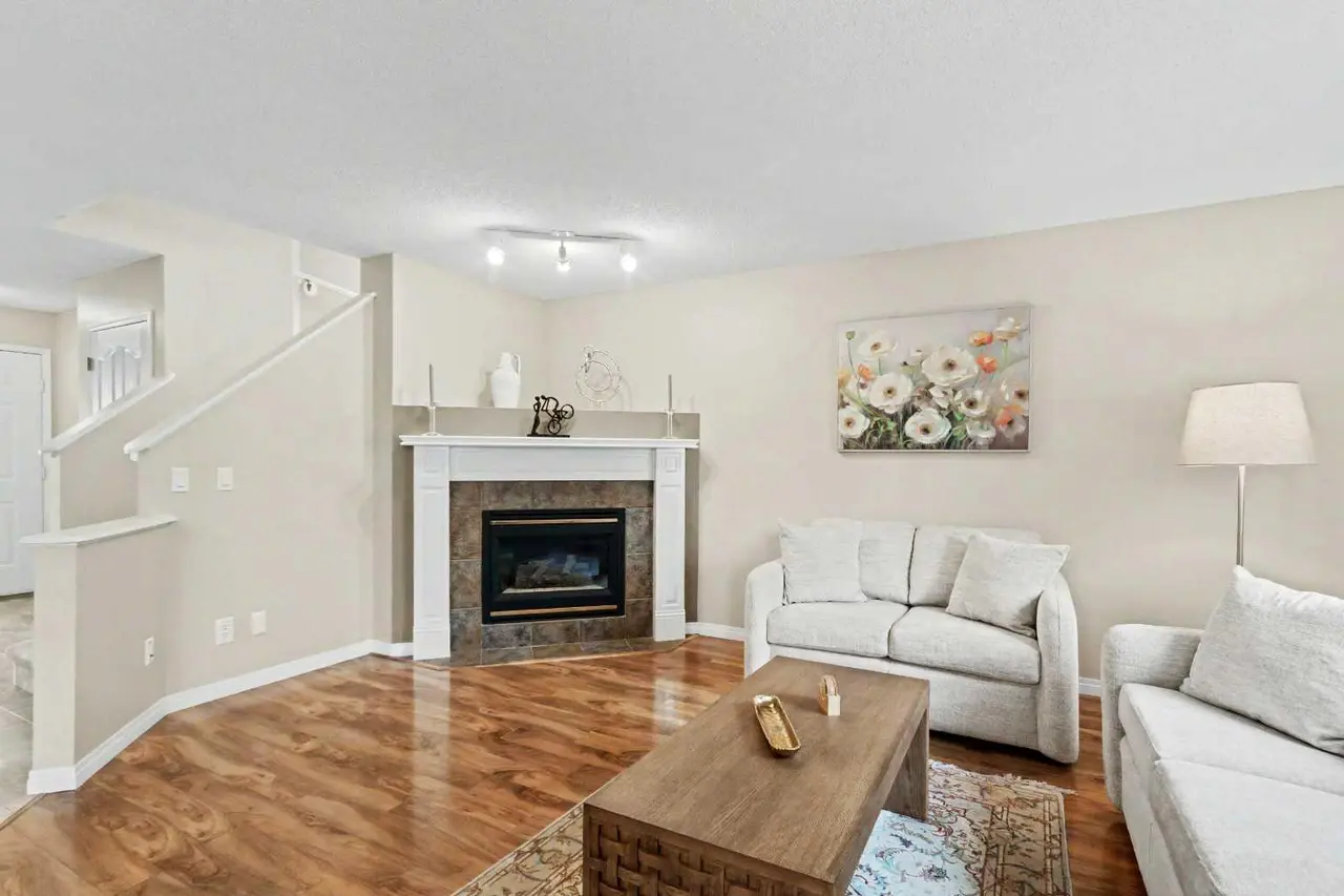 436 Rocky Ridge Bay NW