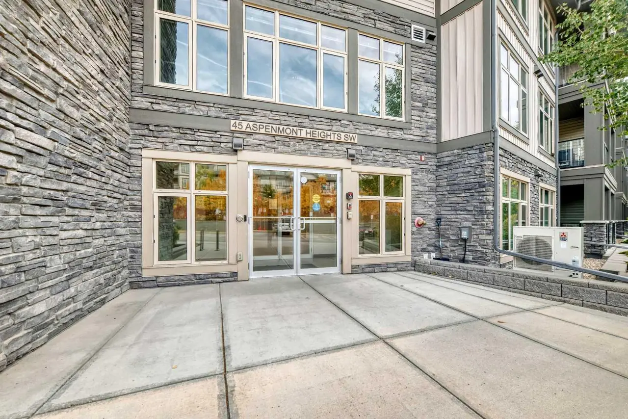 216, 45 Aspenmont Heights SW