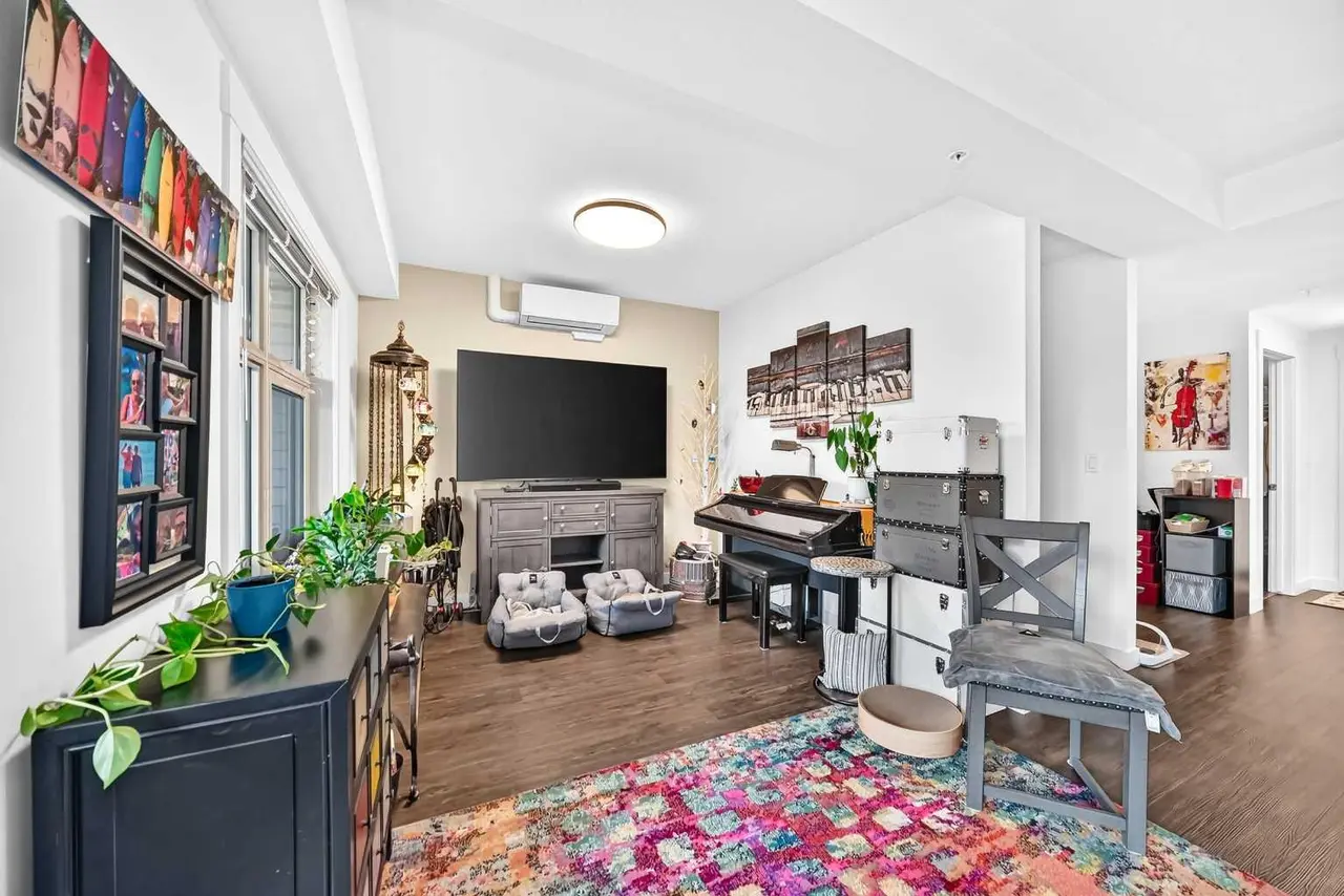 216, 45 Aspenmont Heights SW