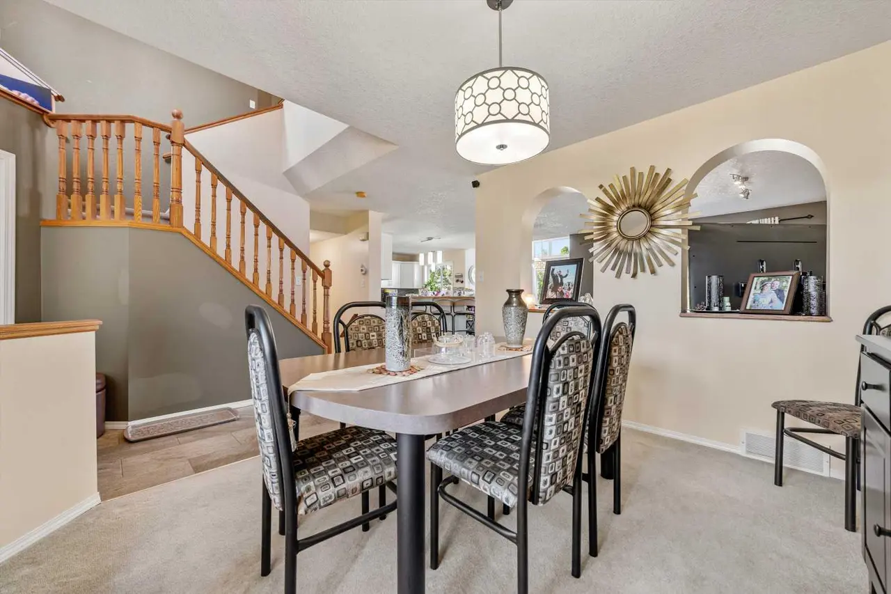 27 Fairmont Garden Road S