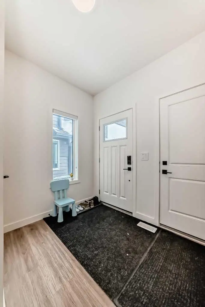 137 Verity Manor SW