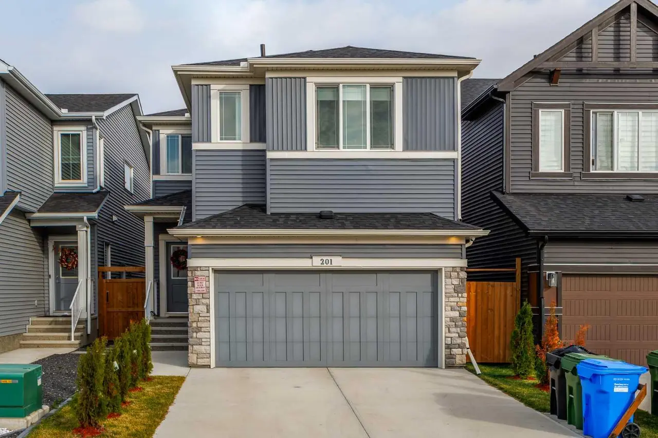 201 Creekstone Path SW