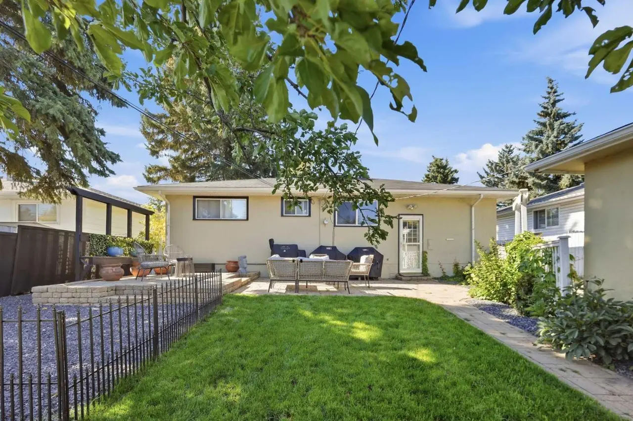 436 Arlington Drive SE