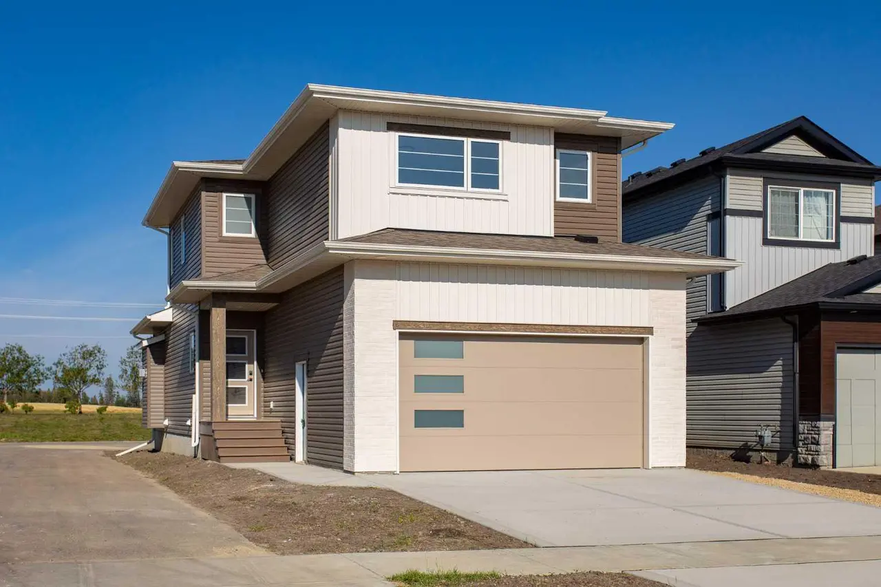 60 Emmett Crescent 