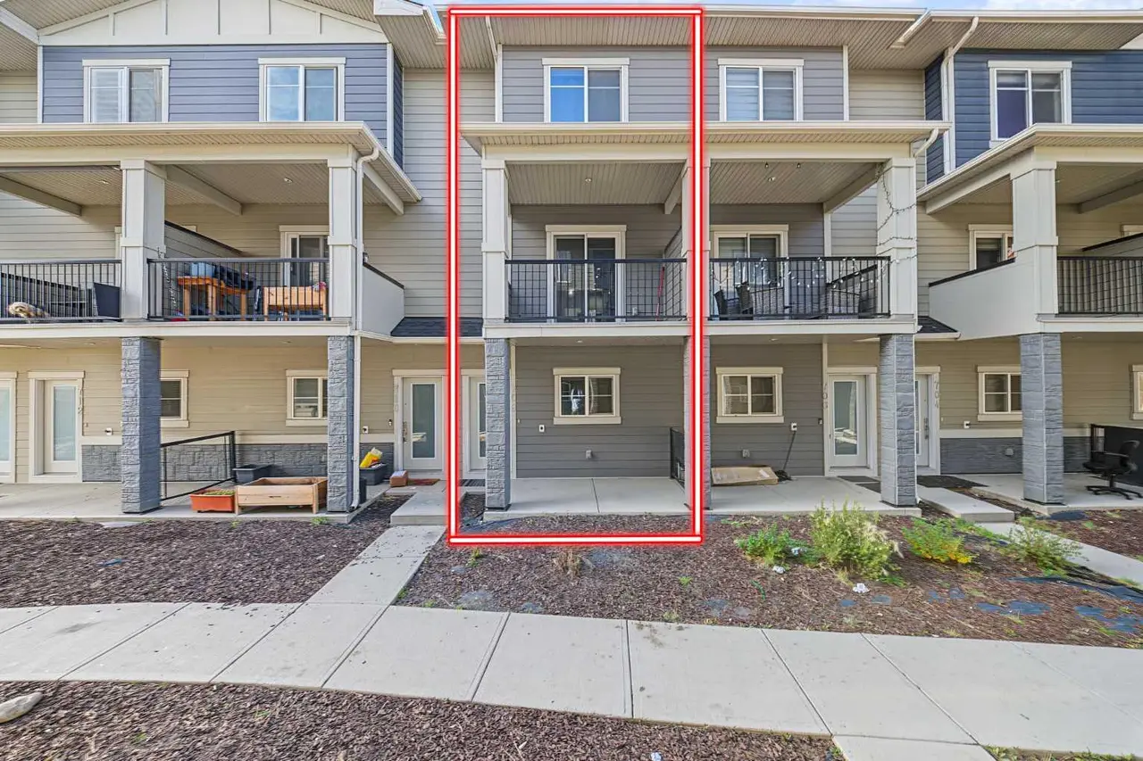 708, 95 Skyview Close NE
