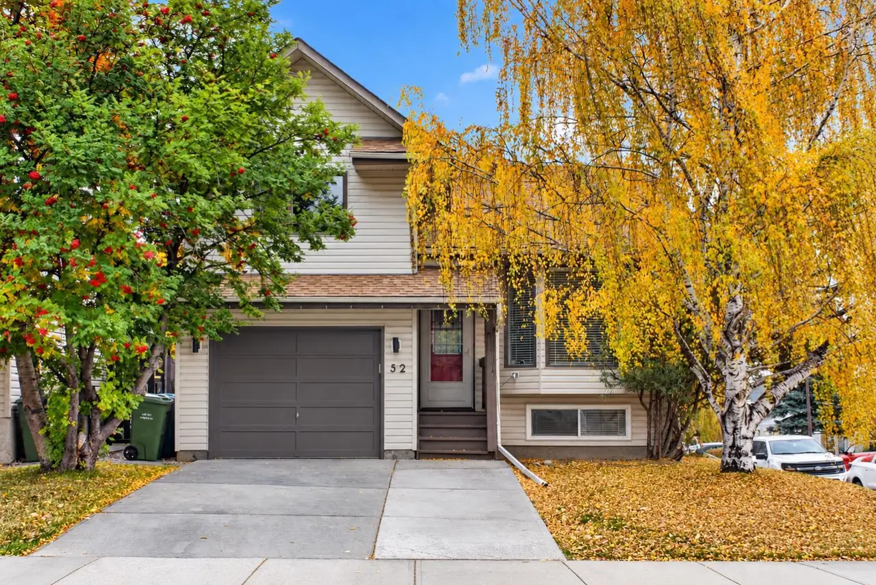 52 Cedargrove Way SW