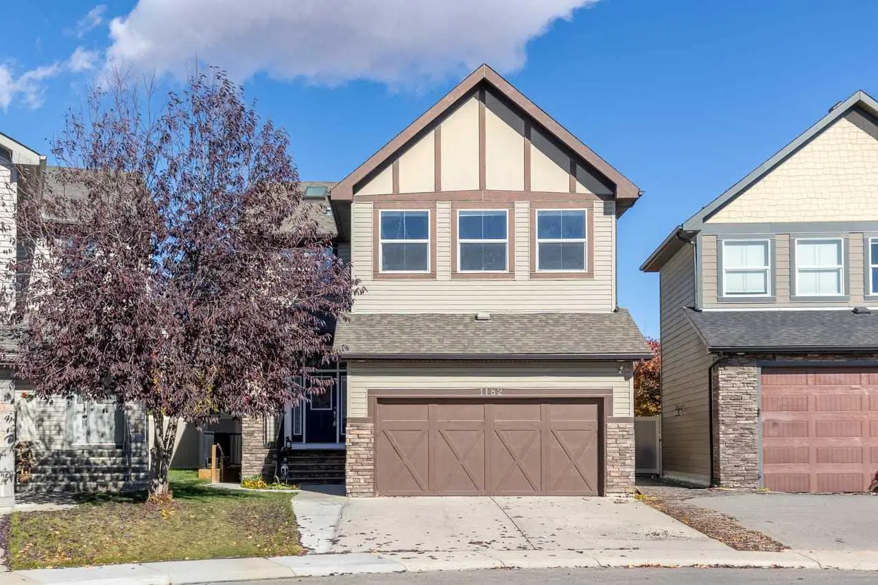 1182 Kingston Crescent SE