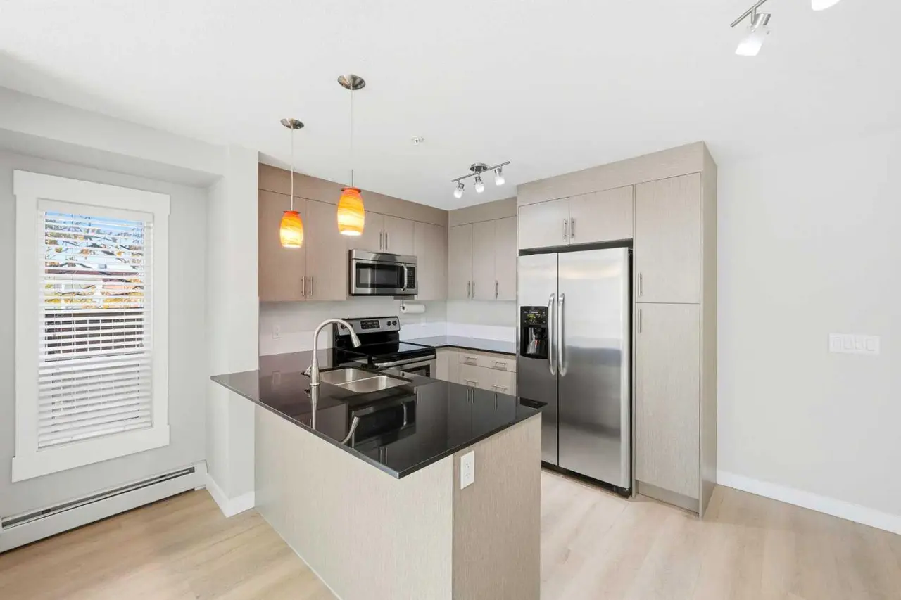 3115, 240 Skyview Ranch Road NE