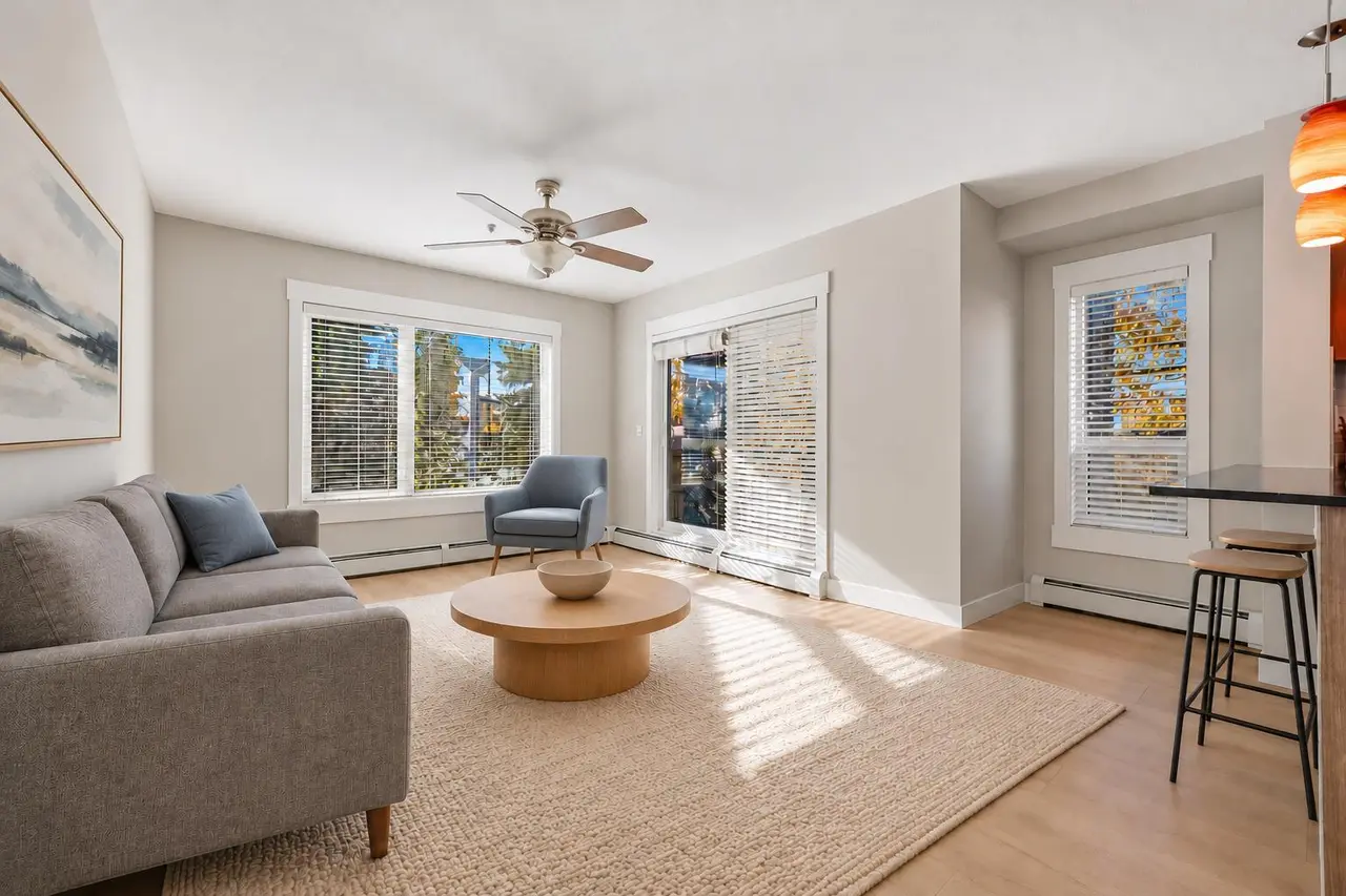 3115, 240 Skyview Ranch Road NE