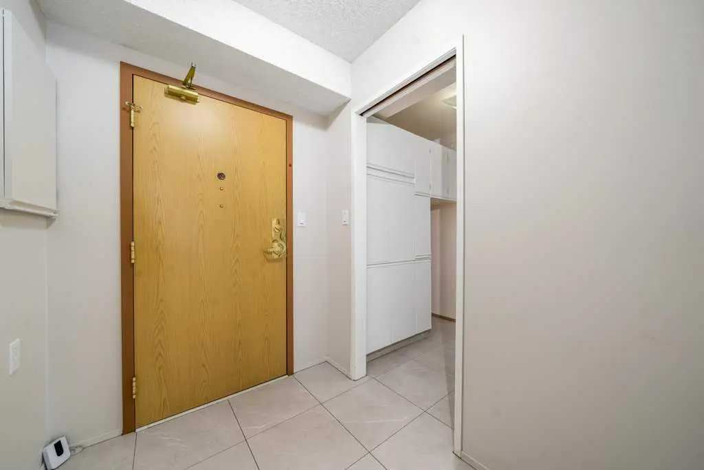 131, 1480 Southview Drive SE