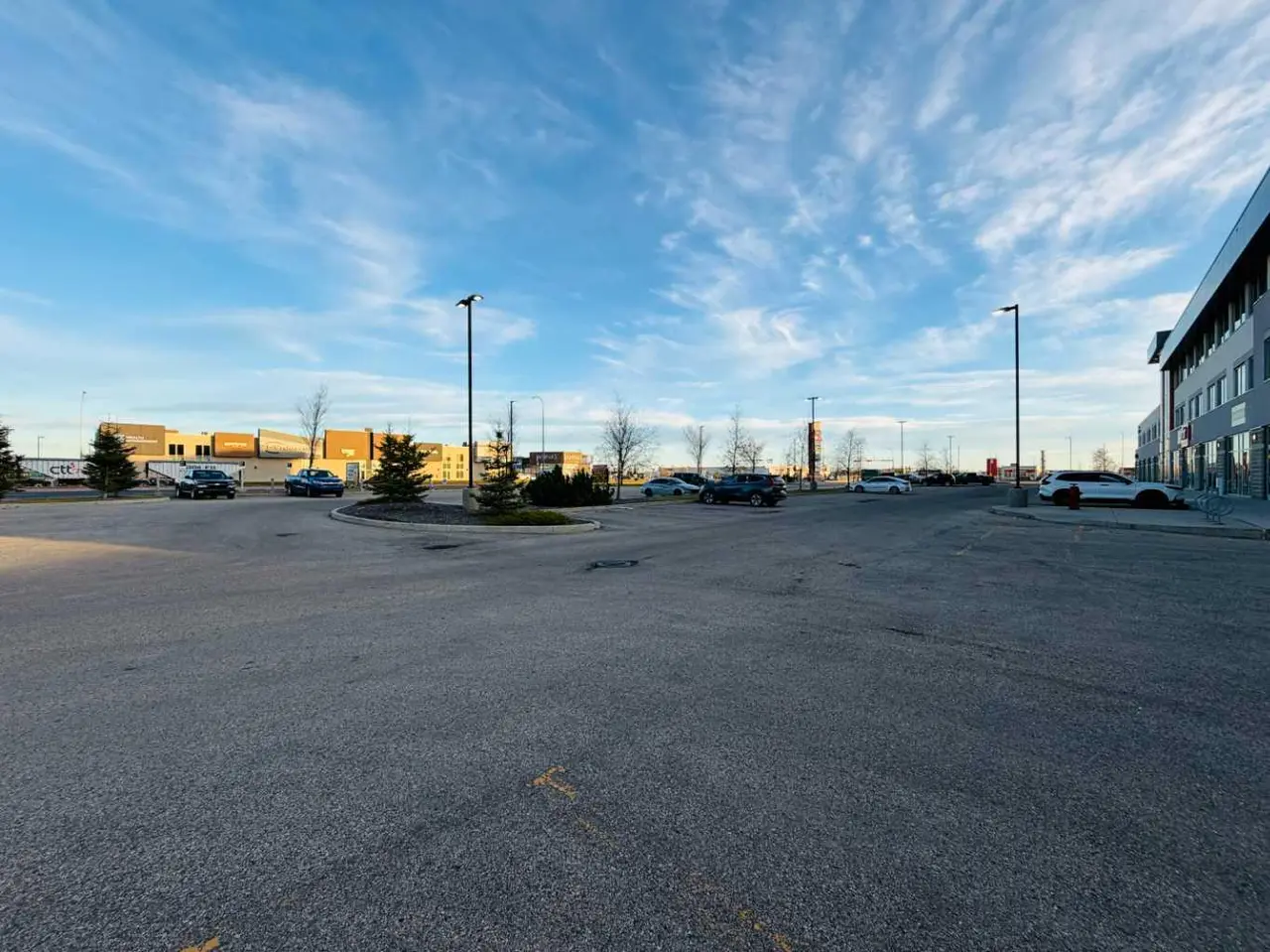 107/107A, 11601 101 Avenue 