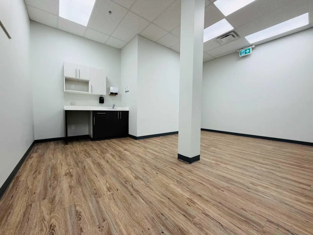 107/107A, 11601 101 Avenue 