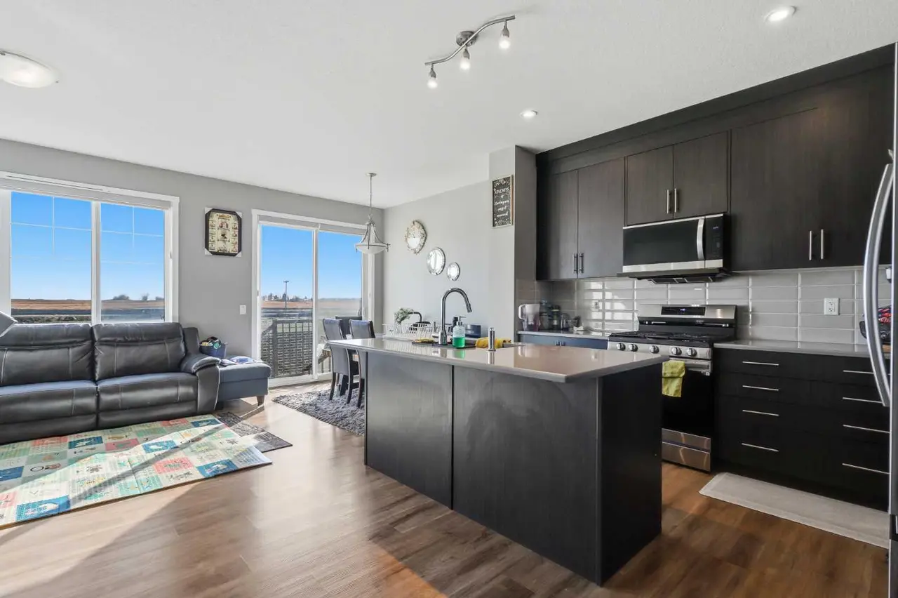 124 Cityline Square NE