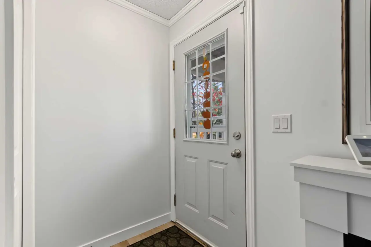 132 Shawmeadows Road SW
