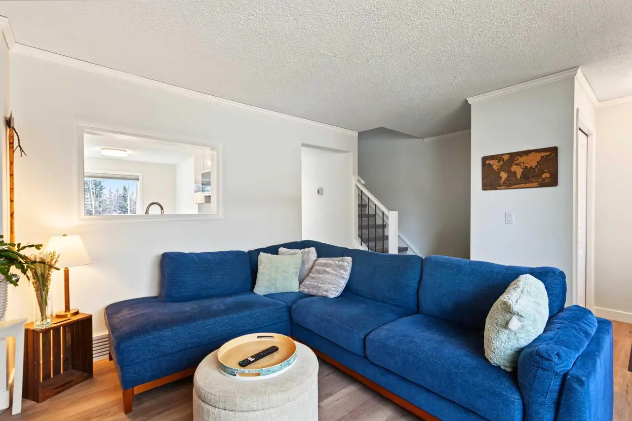 132 Shawmeadows Road SW