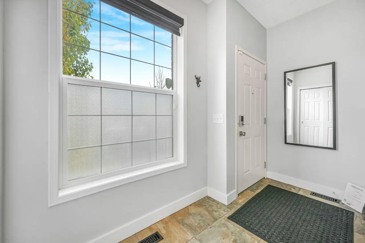23, 29 Springborough Boulevard SW