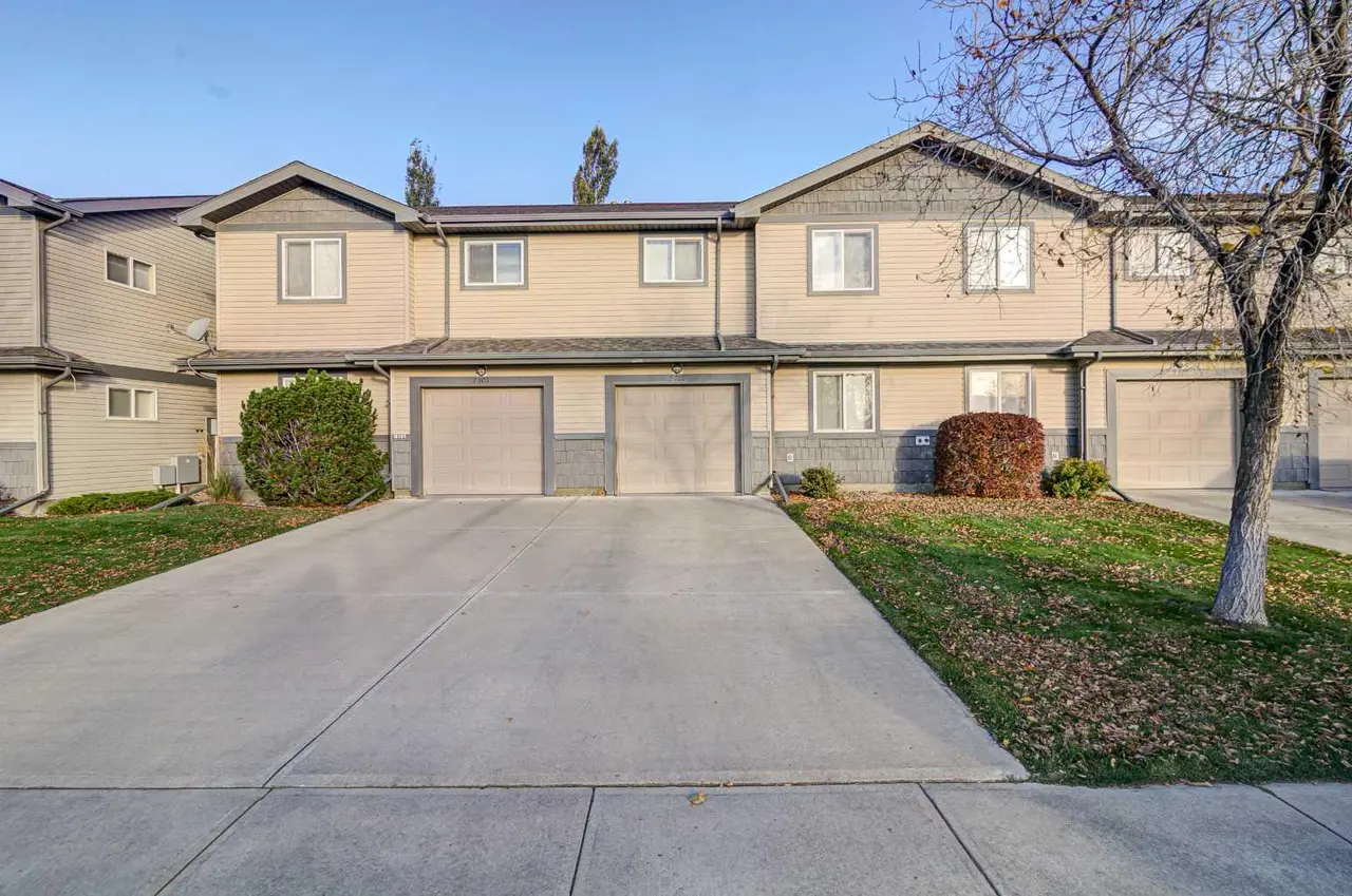 2, 105 Silkstone Road W