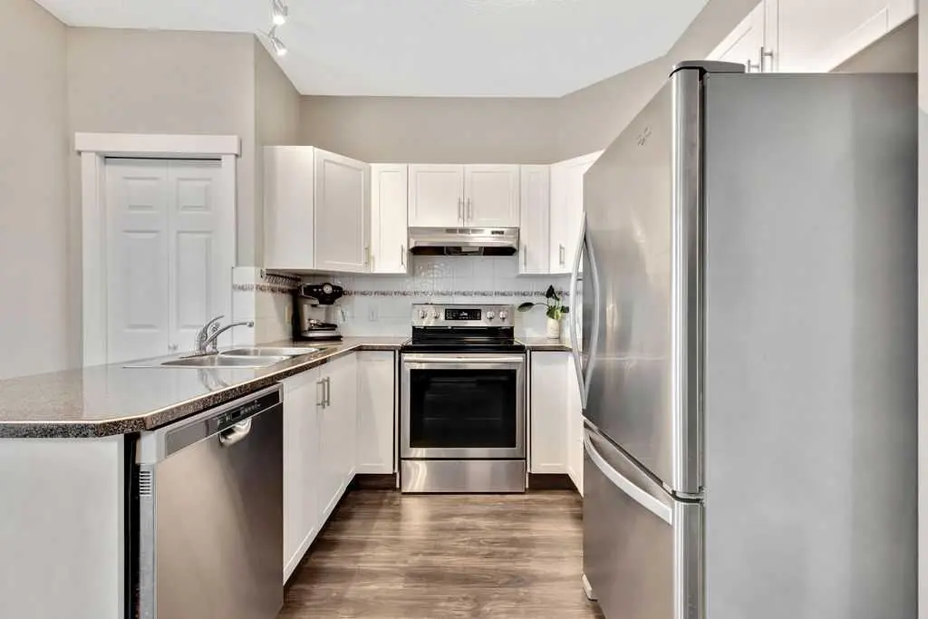 86 Inverness Square SE