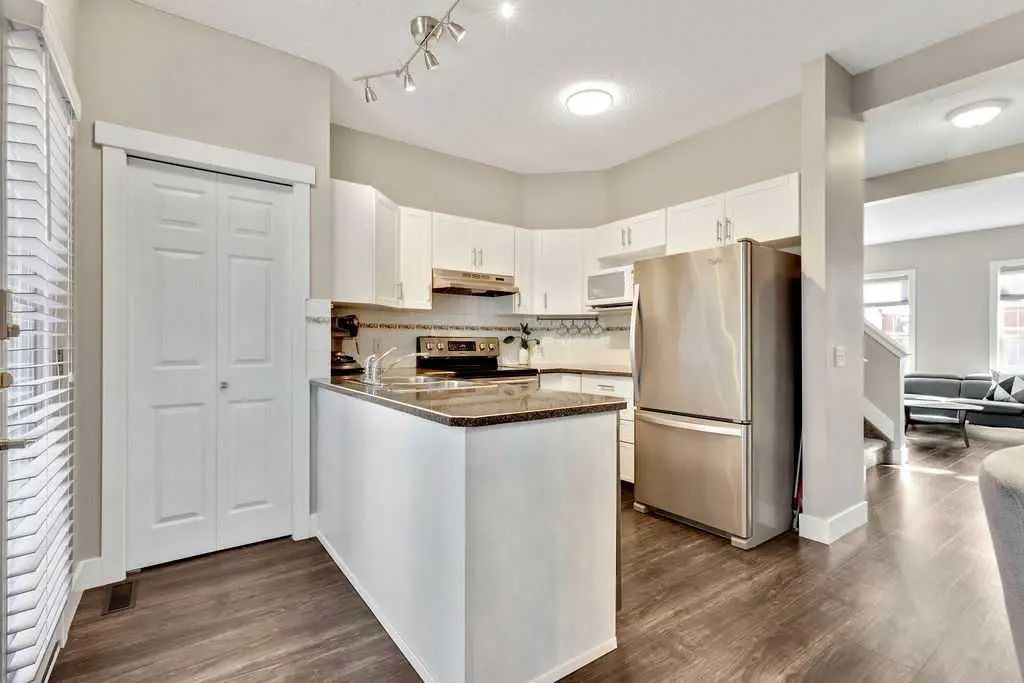 86 Inverness Square SE