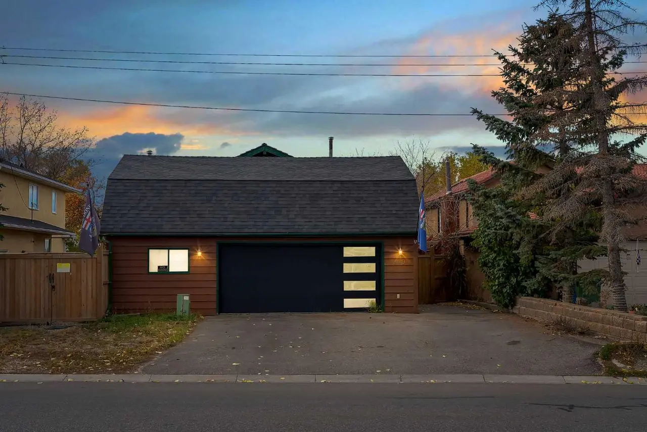 309 East Chestermere Drive 